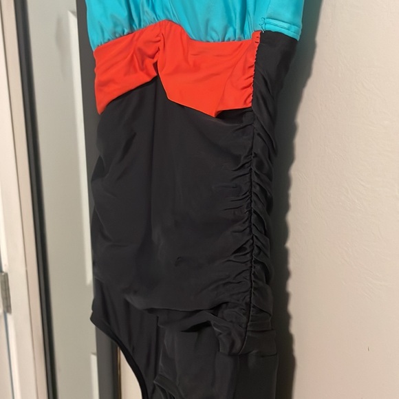 One Piece Swim suit -Size 12 - Picture 4 of 8